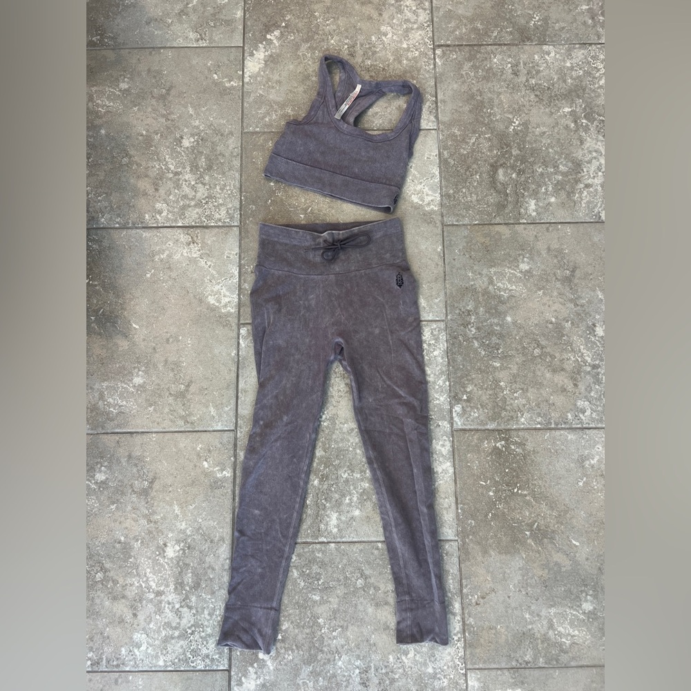 Free People Movement Go To Bra & Leggings Set Size M/L (Top & Bottom)